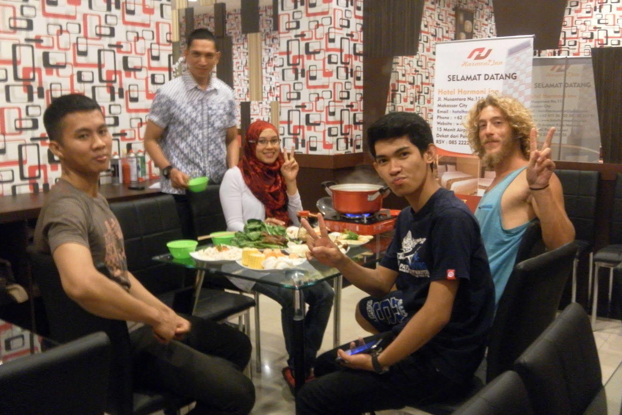 Hotel Oyo 1702 Harmoni Makassar